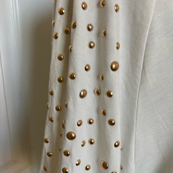 MELANIE LYNE: Gold Studded Sleeve Top - off white - Picture 3 of 9